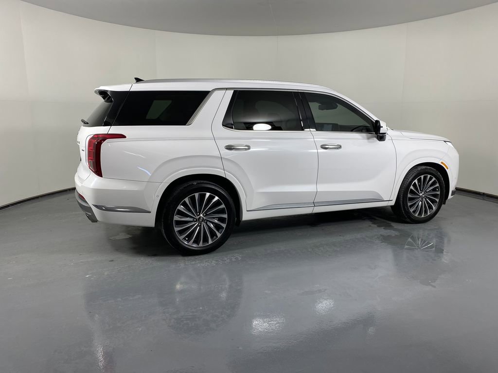 Used 2024 Hyundai Palisade Calligraphy image 6