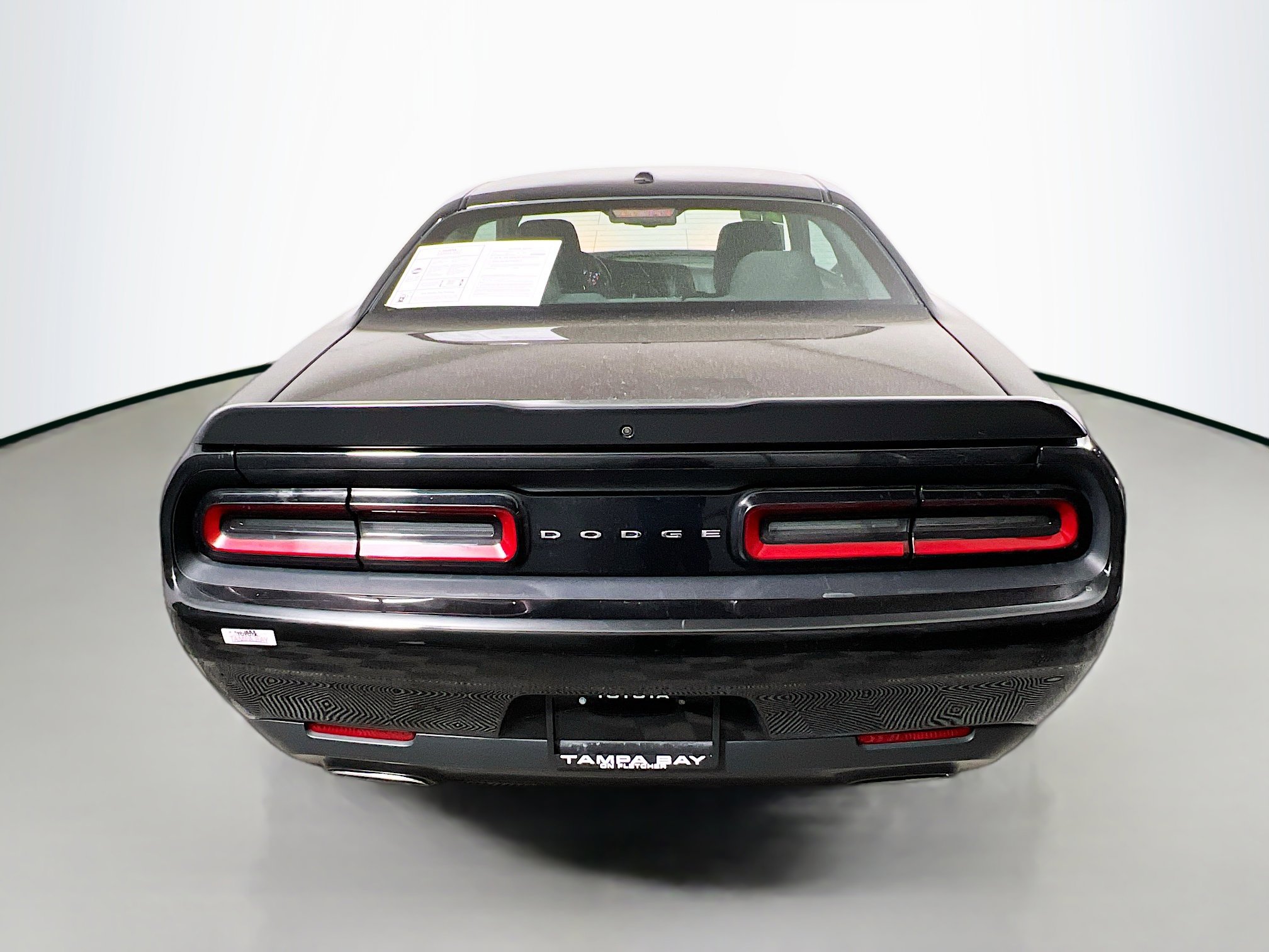 Used 2023 Dodge Challenger SXT image 6