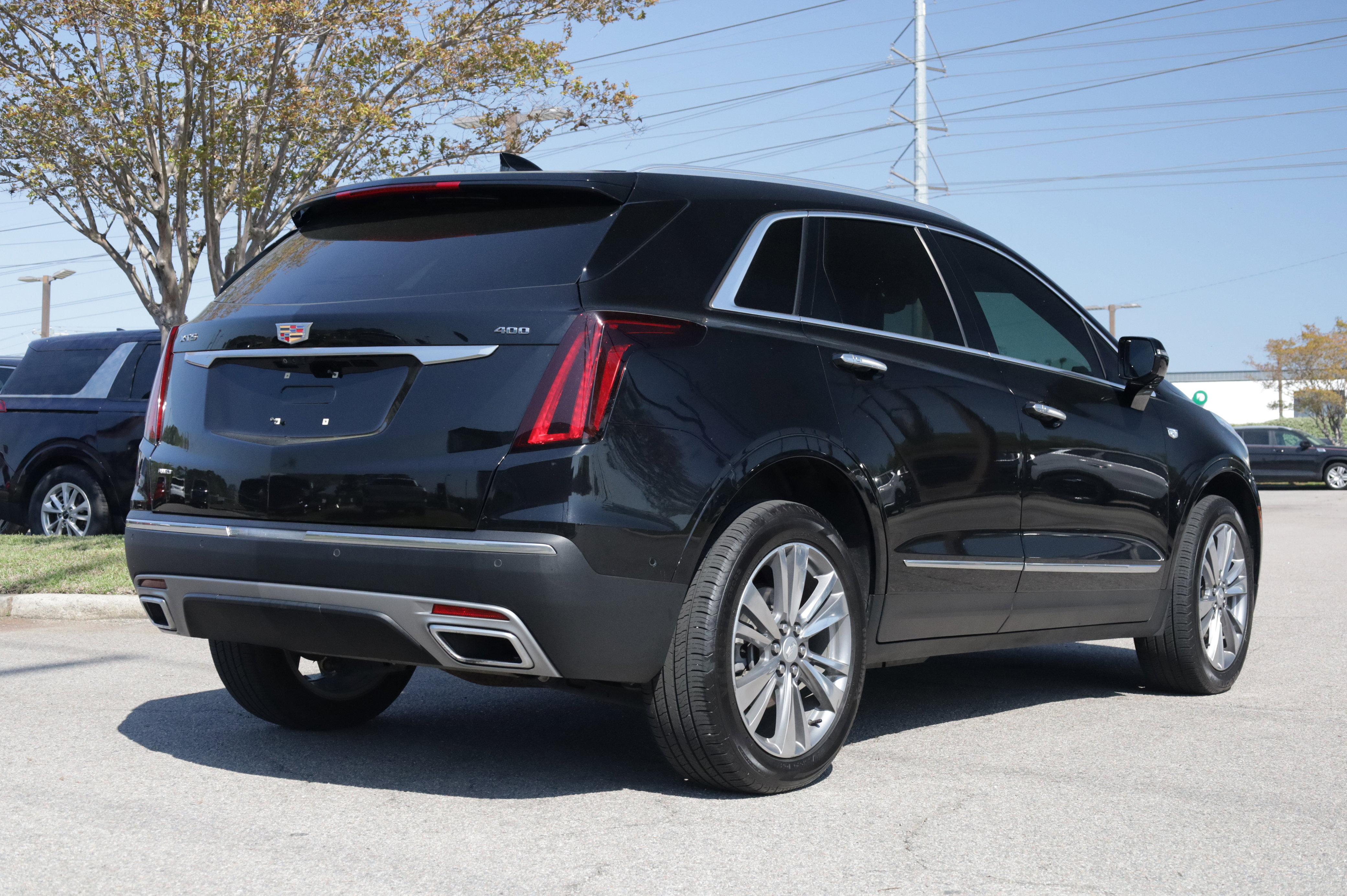 Used 2022 Cadillac XT5 Premium Luxury w/ Technology Package AWD/4WD image 5