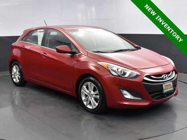 Used 2015 Hyundai Elantra GT FWD image 1