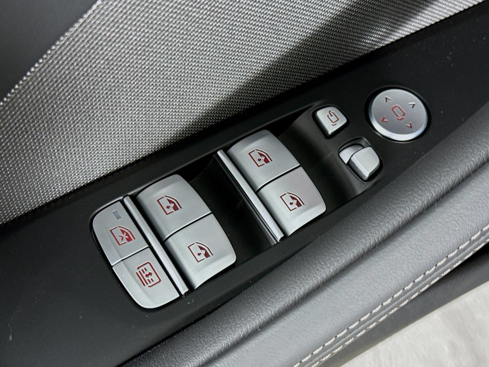 New 2026 BMW M850i xDrive AWD/4WD image 18