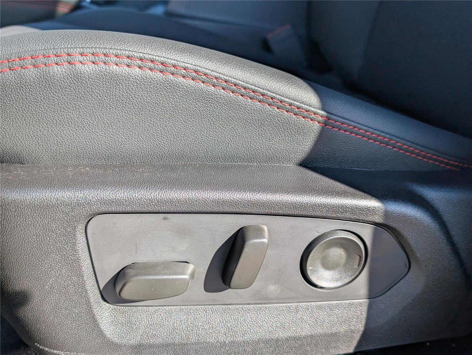 New 2026 Chevrolet Colorado Z71 image 16