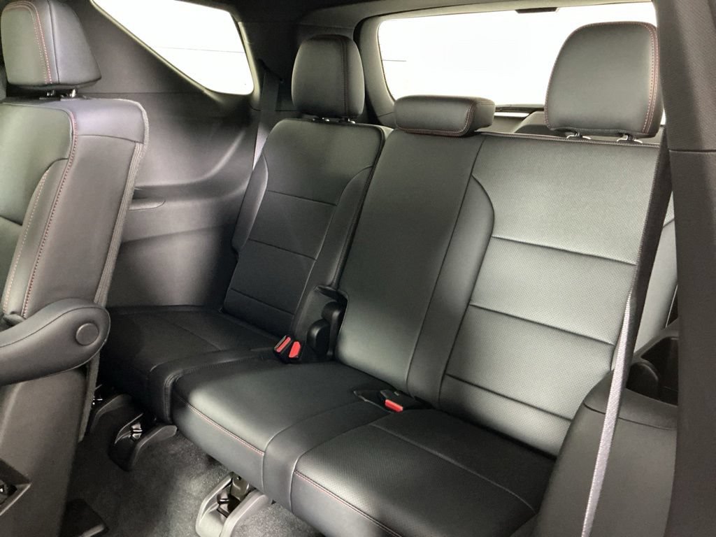 New 2026 Chevrolet Traverse Z71 w/ Enhanced Driving Package AWD/4WD image 10