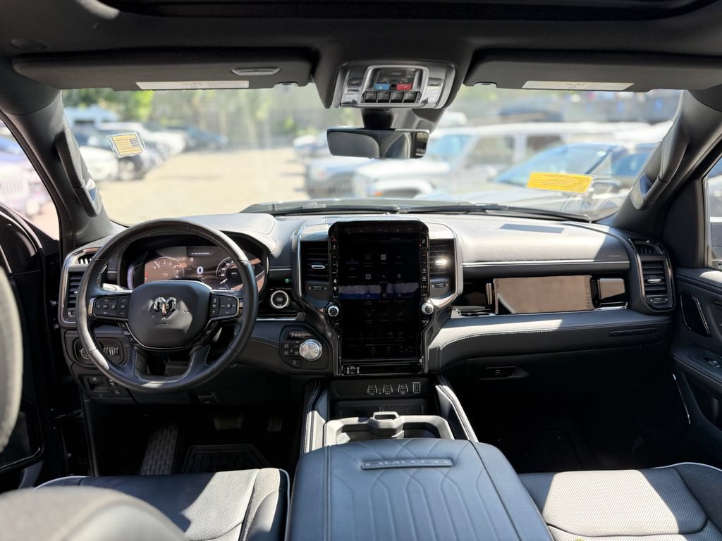 Used 2025 RAM 1500 Limited AWD/4WD image 9