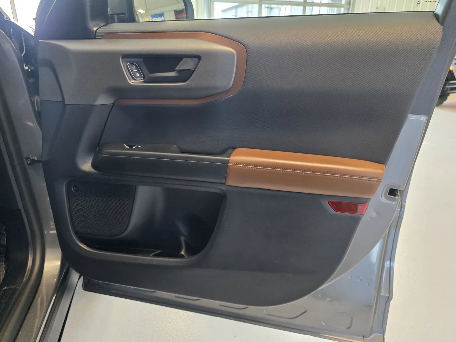 Used 2025 Ford Bronco Sport Outer Banks w/ Outer Banks Tech Package+ AWD/4WD image 25