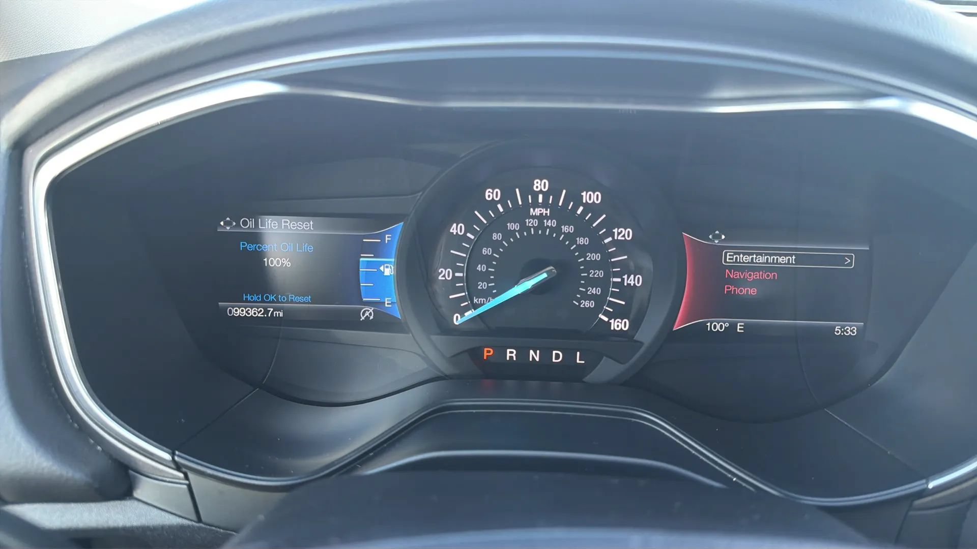 Used 2020 Ford Fusion SE FWD image 11