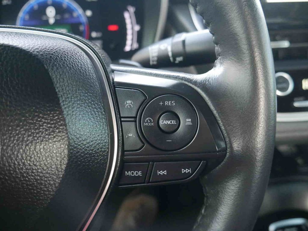 Used 2024 Toyota Corolla XSE image 37
