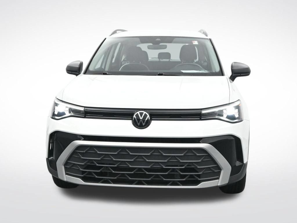 Used 2025 Volkswagen Taos S FWD image 2