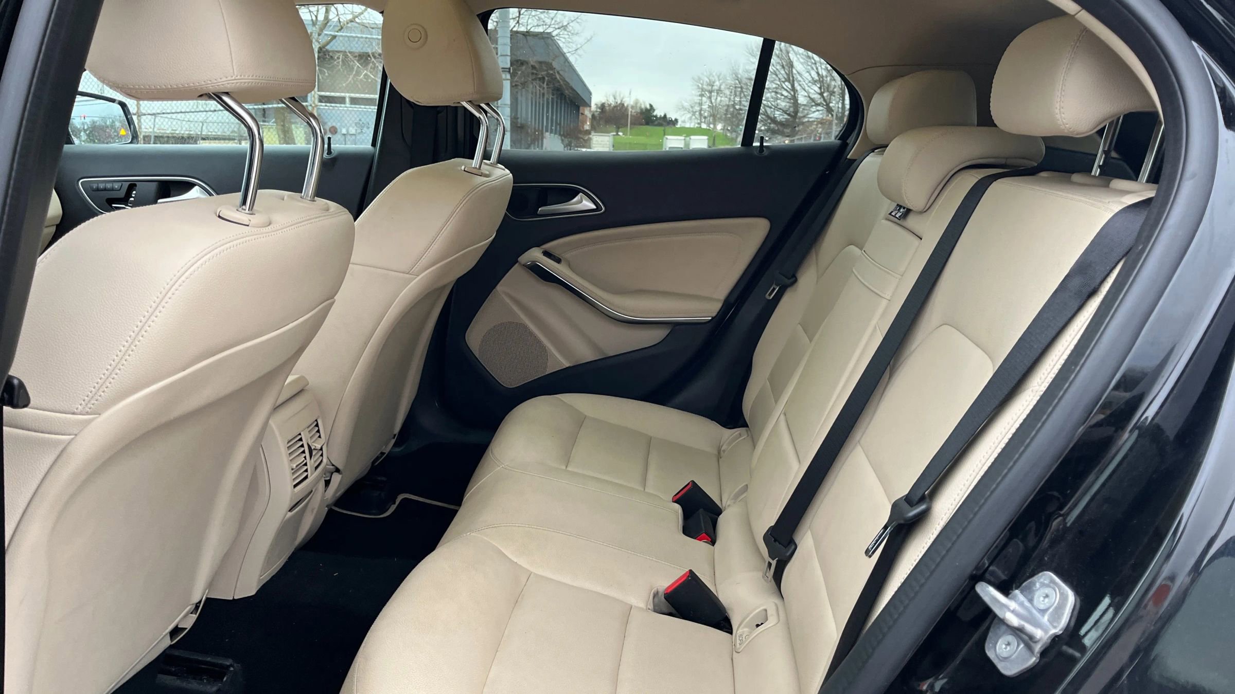 Used 2018 Mercedes-Benz GLA 250 4MATIC image 10