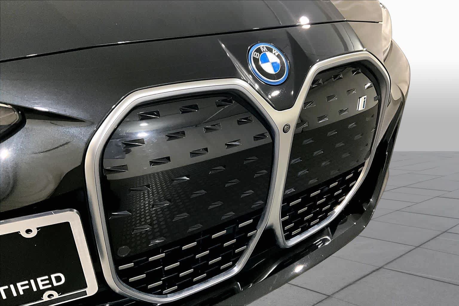 Certified 2024 BMW i4 eDrive40 w/ M Sport Package RWD image 31