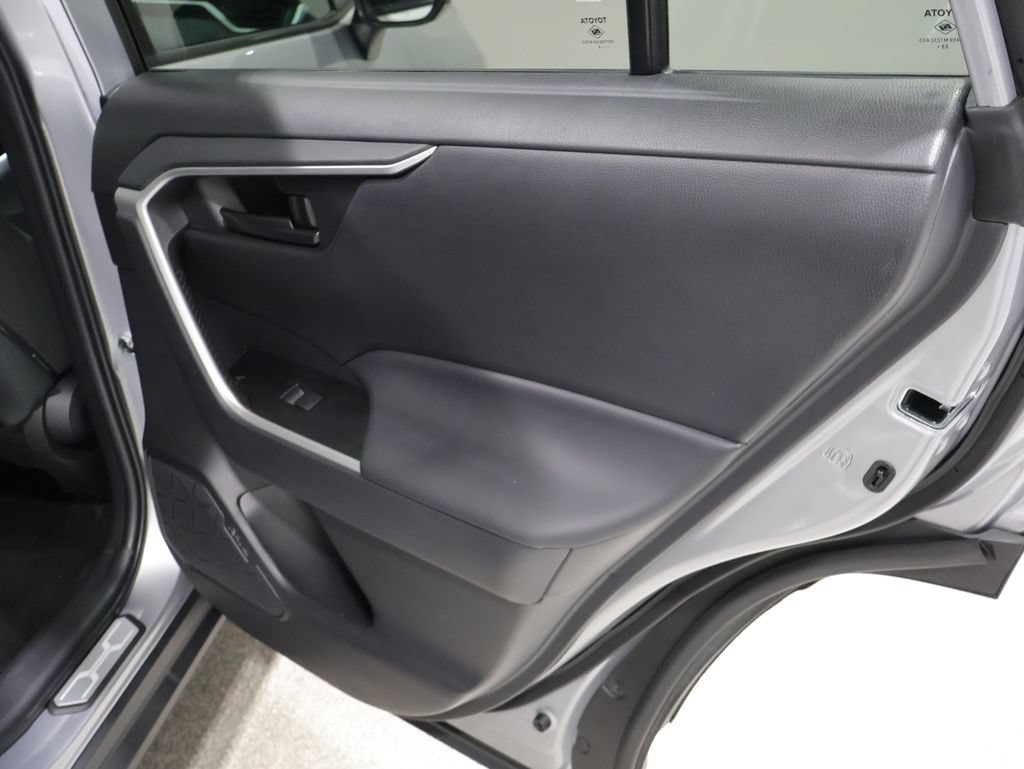Used 2024 Toyota RAV4 LE AWD/4WD image 21