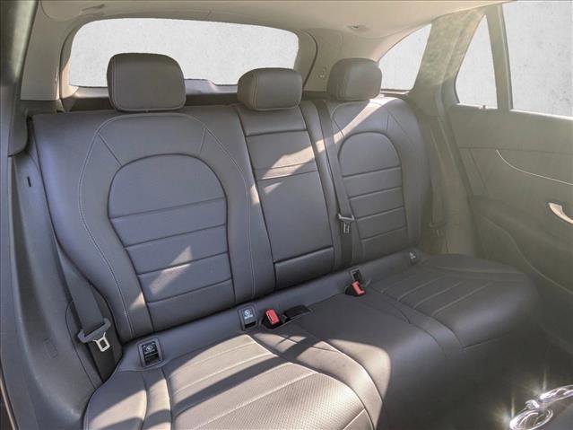 Used 2021 Mercedes-Benz GLC 300 4MATIC image 21