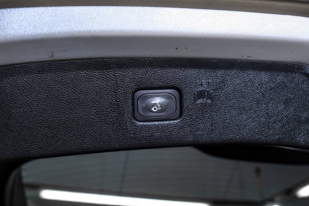 Used 2019 Ford Edge SEL w/ Equipment Group 201A FWD image 54