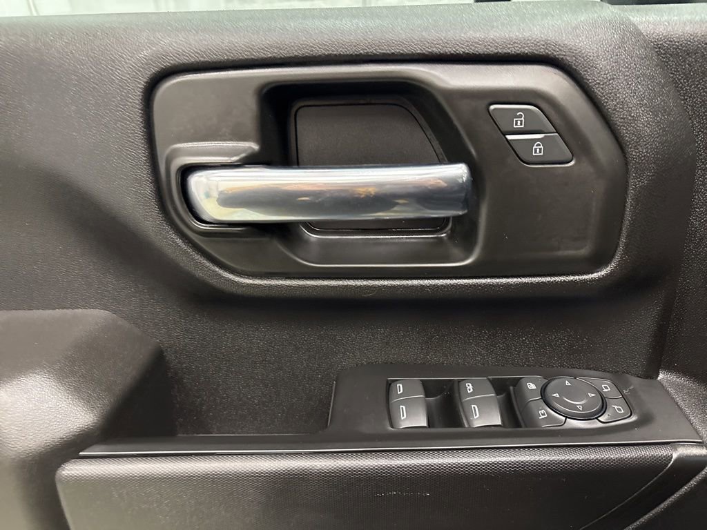 Used 2024 Chevrolet Silverado 2500 Custom w/ Custom Value Package image 17