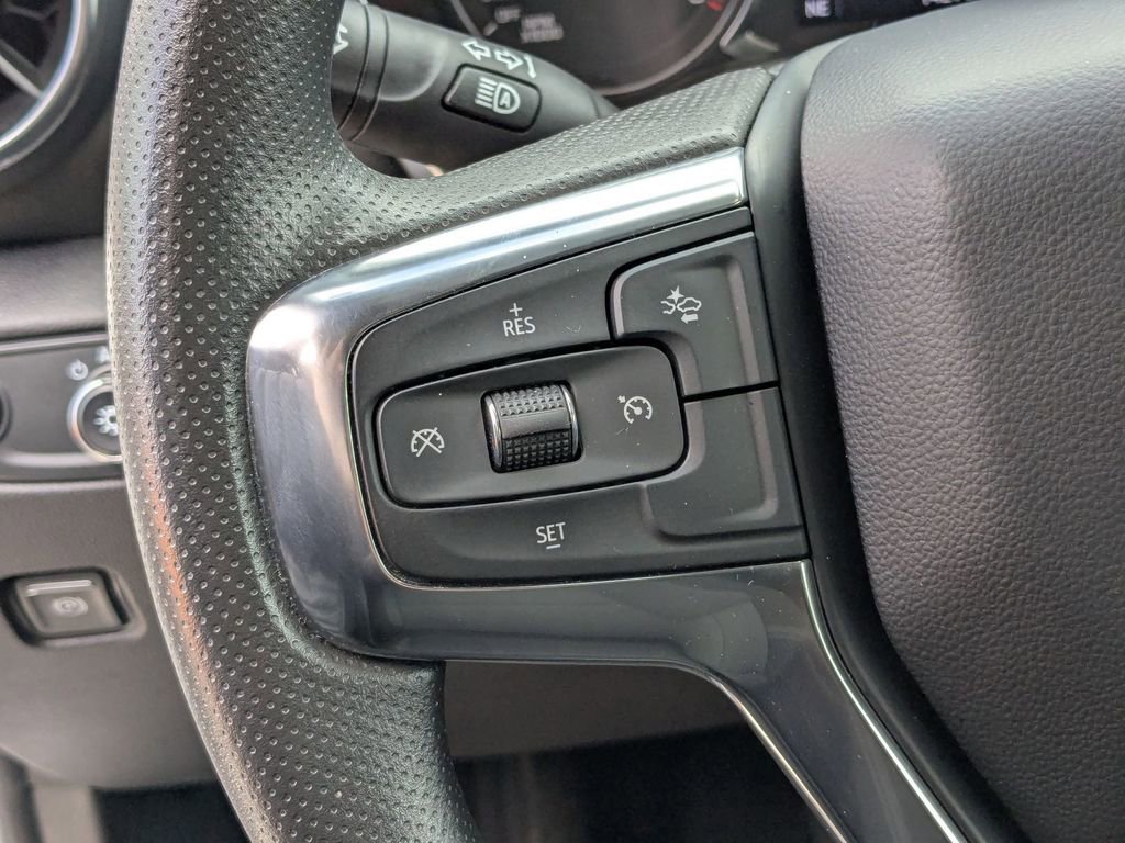 Used 2025 Chevrolet Blazer LT image 18