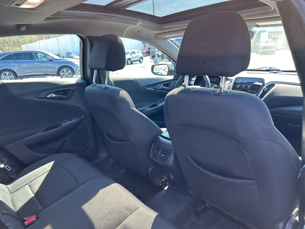 Used 2019 Chevrolet Malibu LT FWD image 35