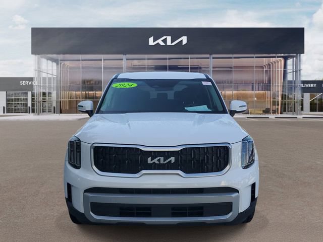Used 2024 Kia Telluride LX AWD/4WD image 2