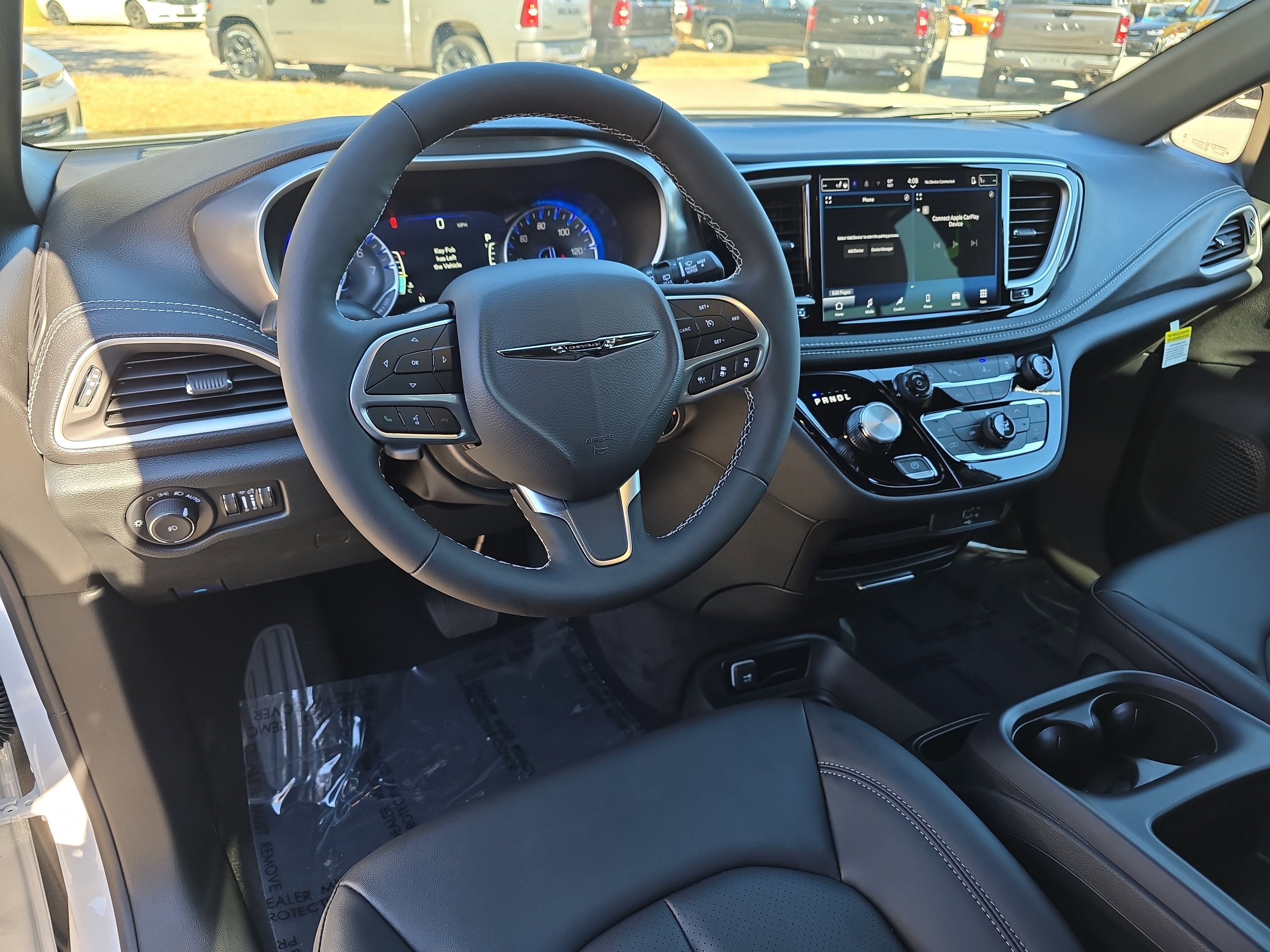 New 2026 Chrysler Pacifica Select image 18