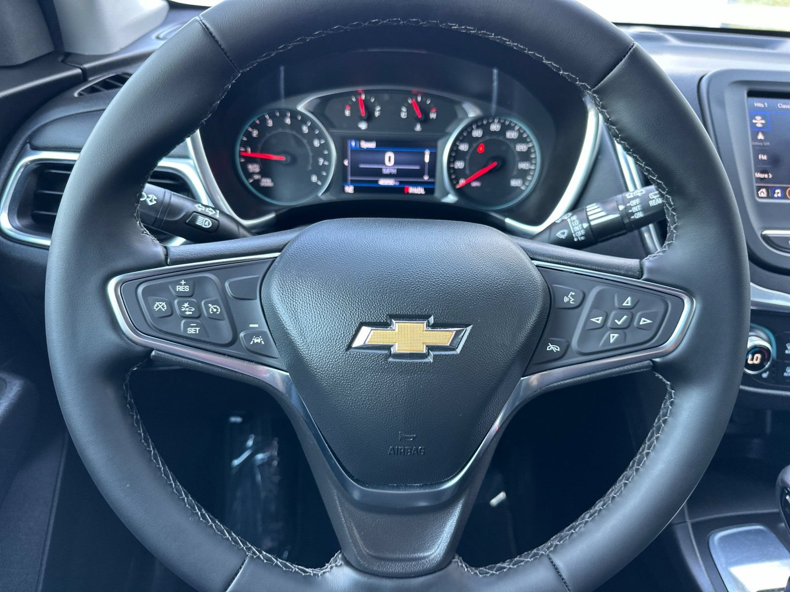 Used 2024 Chevrolet Equinox LT FWD image 23