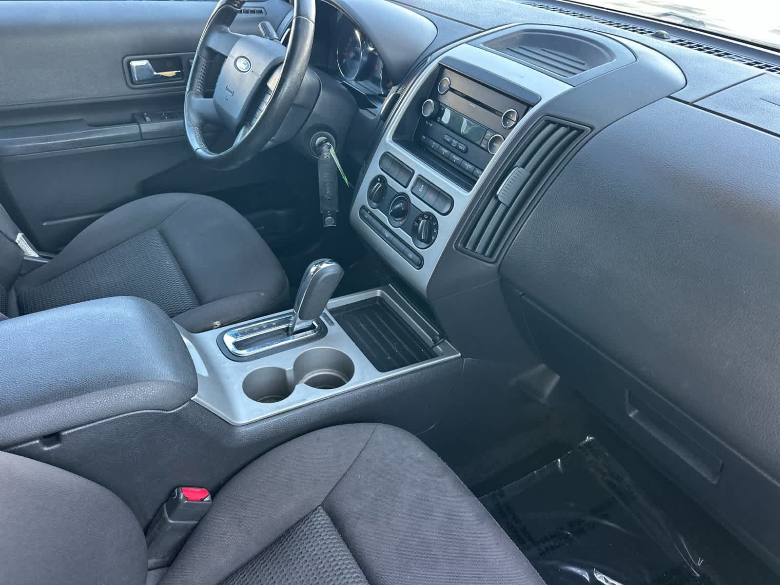 Used 2010 Ford Edge SE FWD image 17