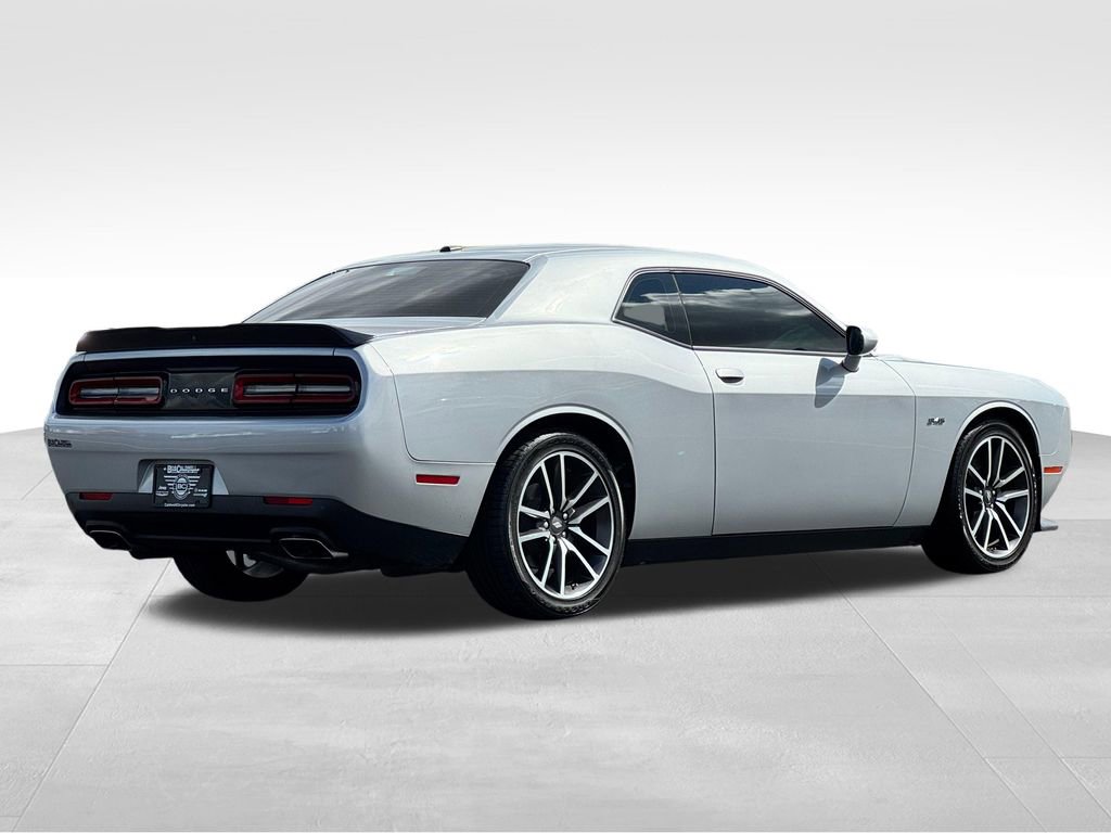 Used 2023 Dodge Challenger R/T RWD image 7