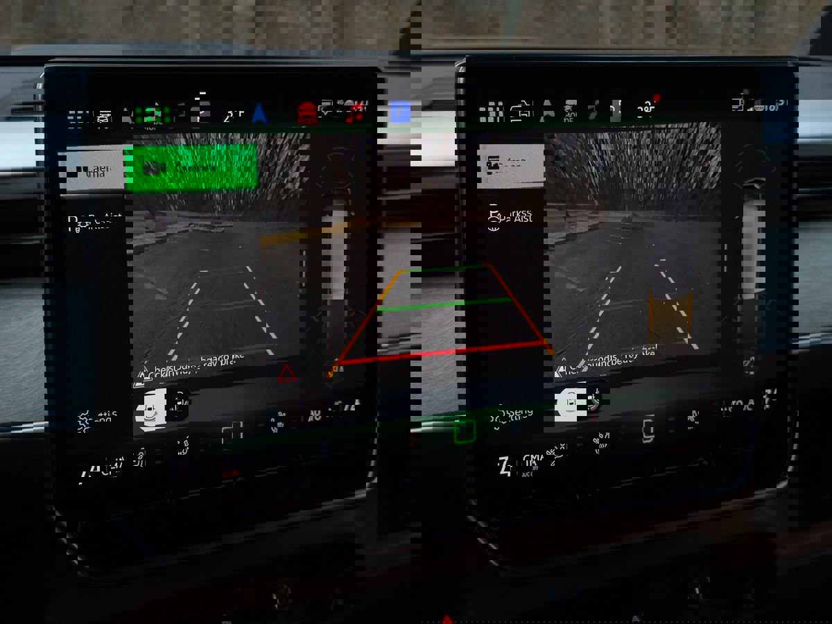 Used 2025 Volkswagen ID. Buzz Pro S image 35