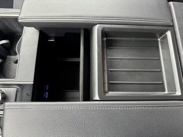 Used 2022 Toyota Tundra SR5 w/ SR5 Convenience Package image 17