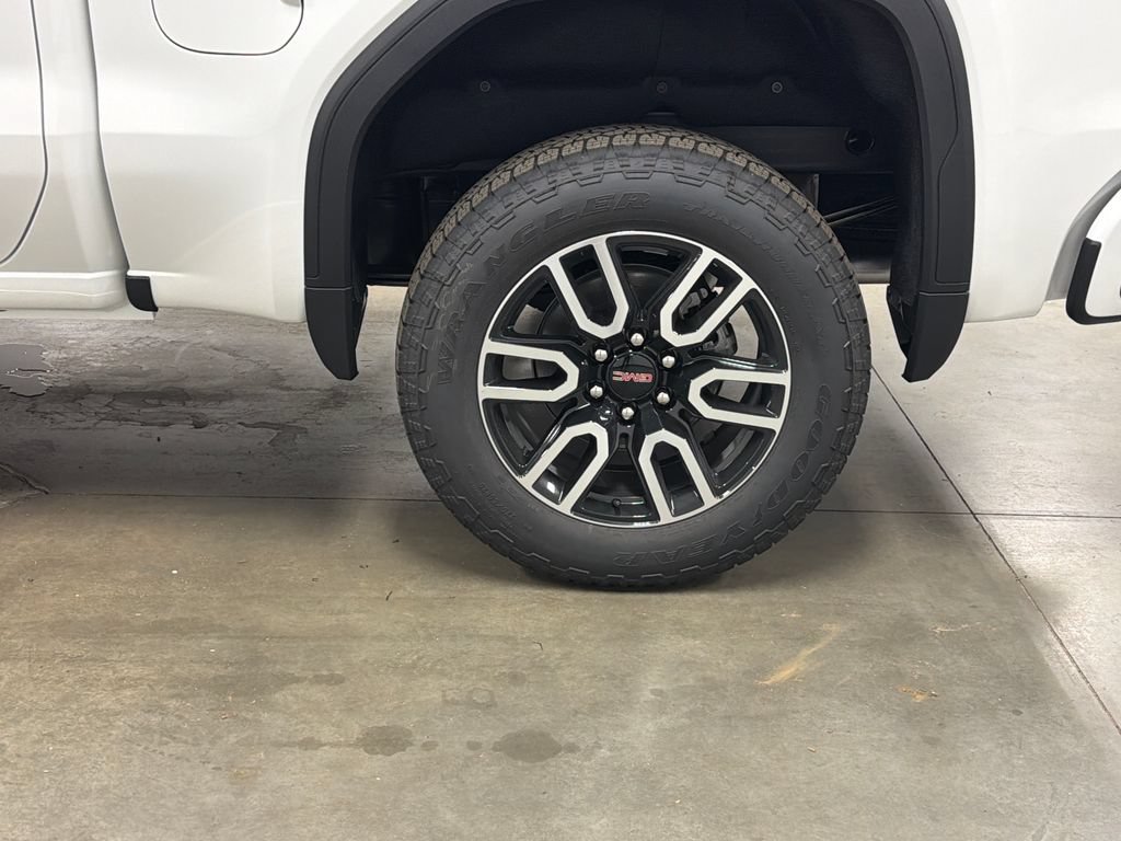 New 2026 GMC Sierra 1500 AT4 w/ AT4 Premium Package AWD/4WD image 14