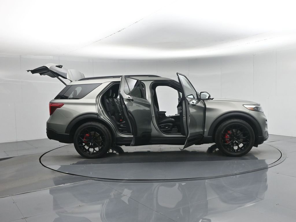 Used 2020 Ford Explorer ST w/ ST Street Pack image 44