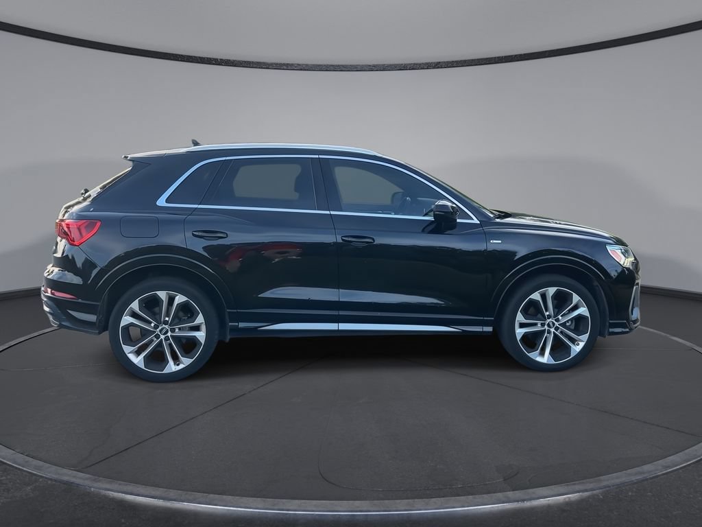 Used 2020 Audi Q3 2.0T Premium Plus w/ Premium Plus Package AWD/4WD image 9