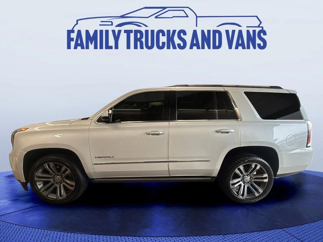 Used 2018 GMC Yukon Denali w/ Denali Ultimate Package AWD/4WD image 2