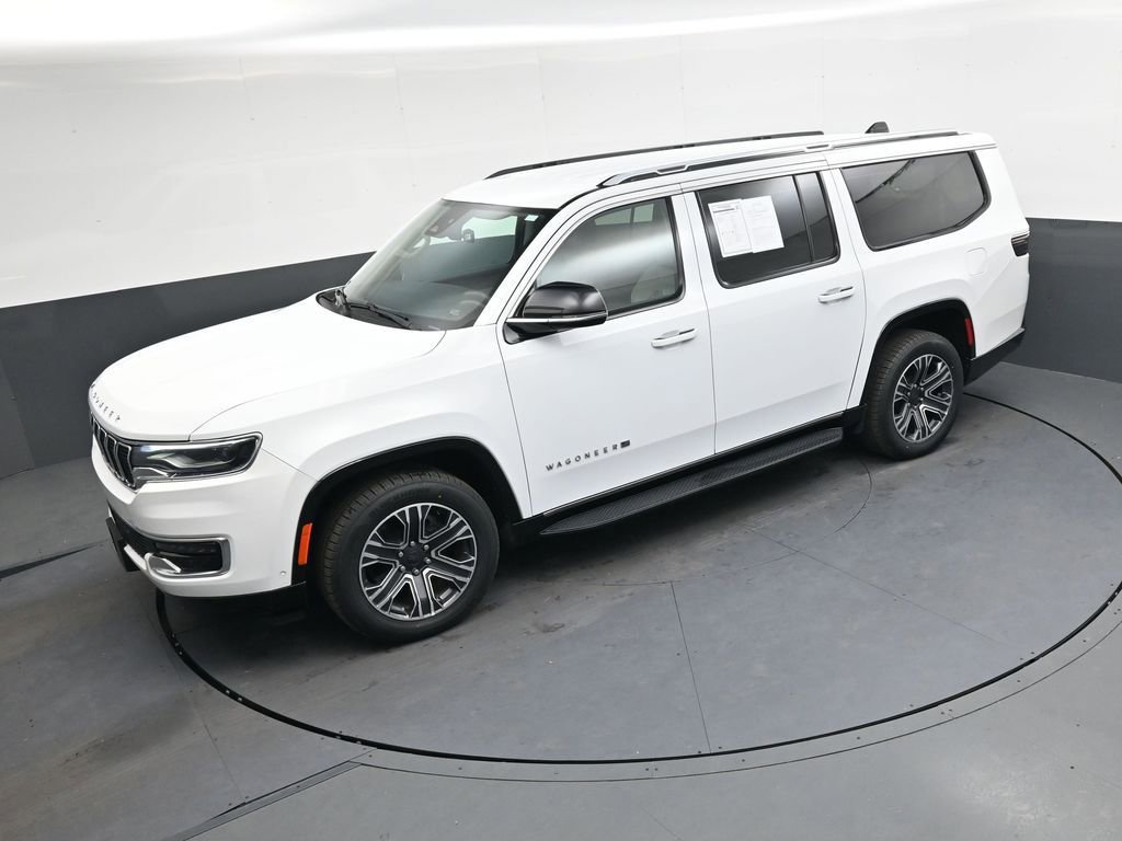 Used 2024 Jeep Wagoneer L Series II w/ Flexible Seating Group image 27