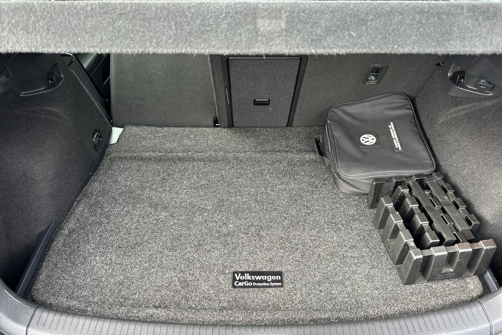 Used 2018 Volkswagen Golf SE image 15