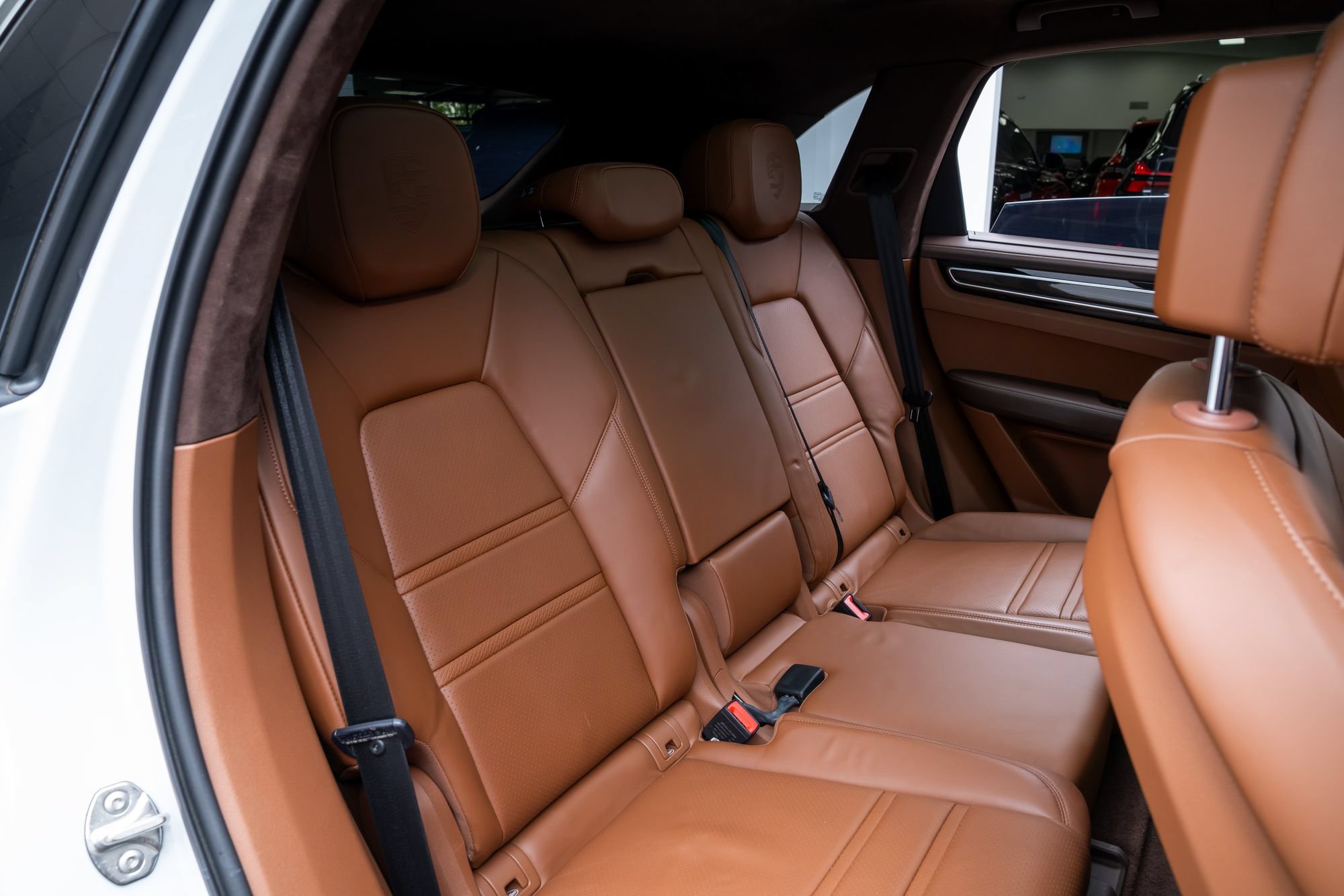 Used 2019 Porsche Cayenne Turbo AWD/4WD image 24