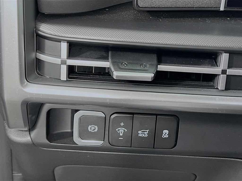 Certified 2026 Hyundai Santa Fe SE AWD/4WD image 9