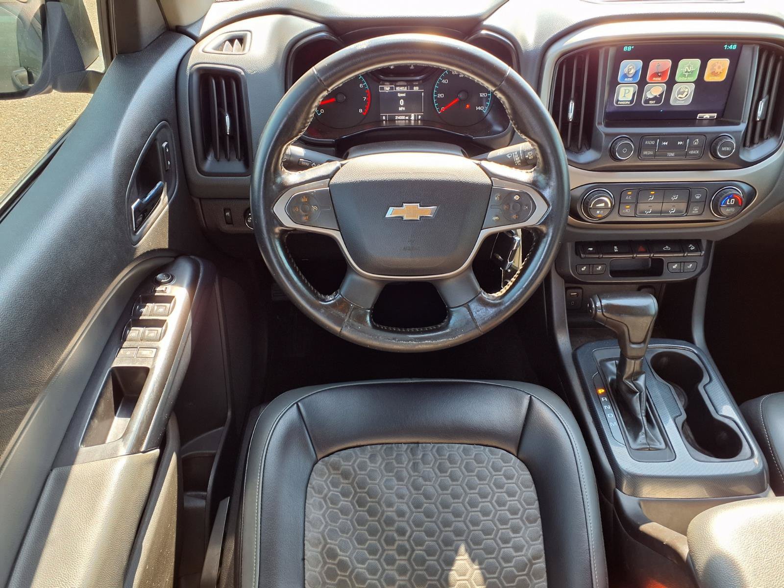 Used 2015 Chevrolet Colorado Z71 AWD/4WD image 12