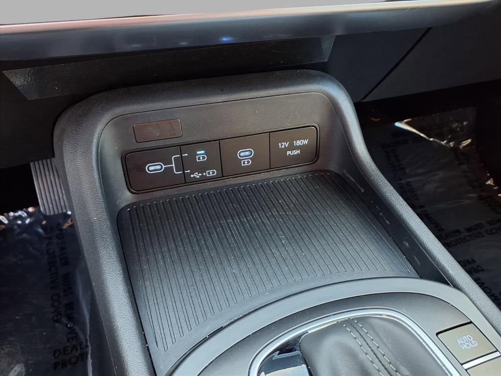 Used 2025 Hyundai Kona SEL image 9