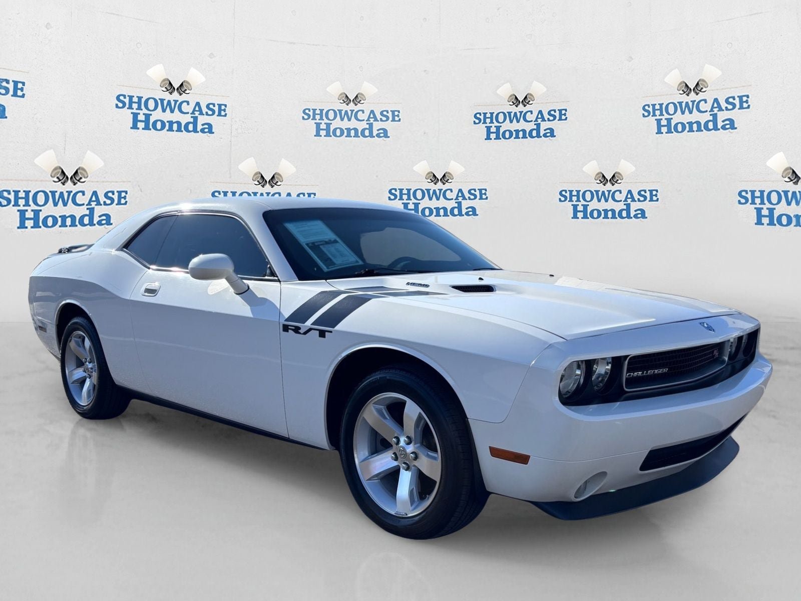 Used 2009 Dodge Challenger R/T RWD image 10