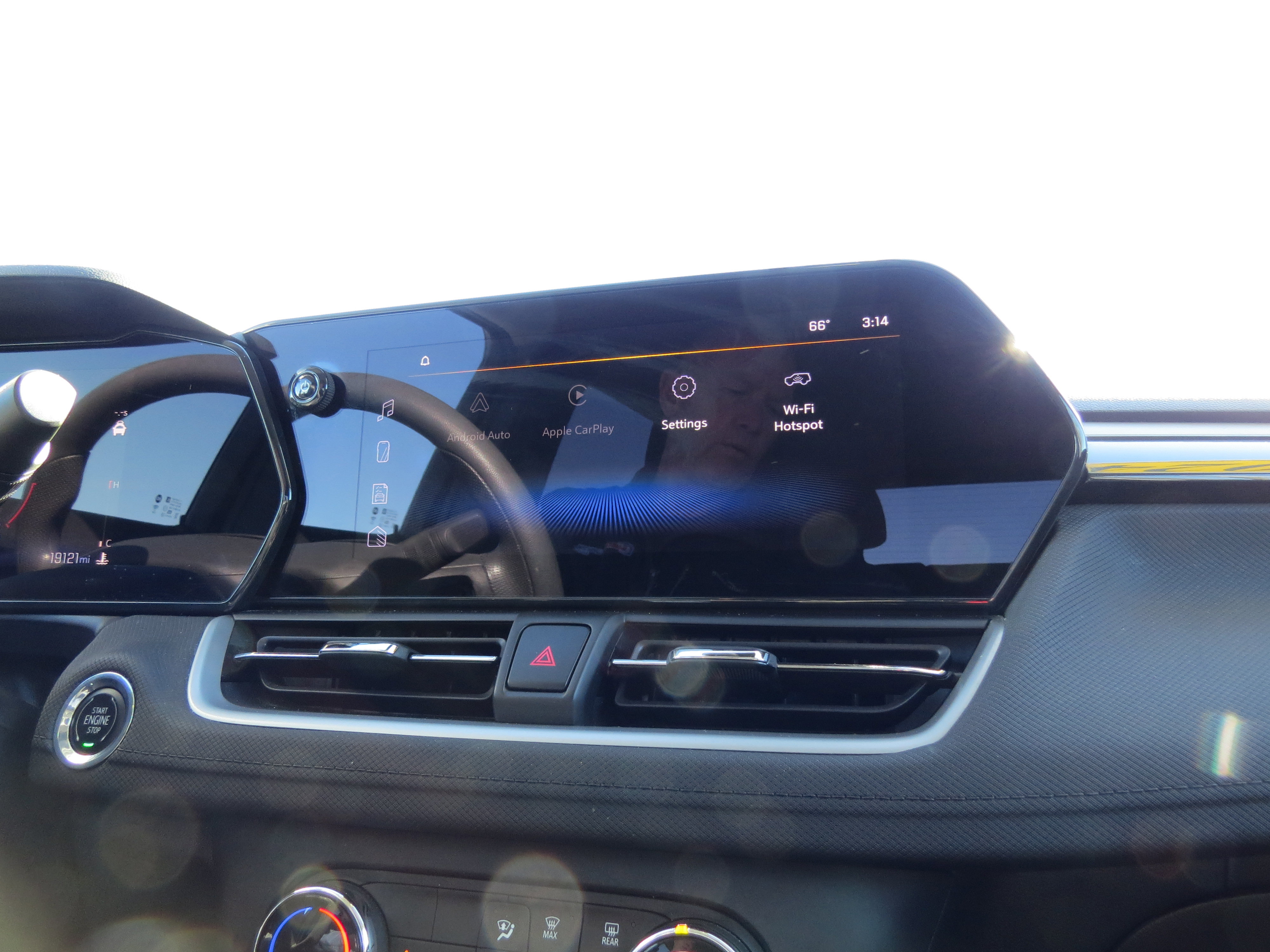 Used 2024 Chevrolet TrailBlazer LS w/ LS Convenience Package image 18