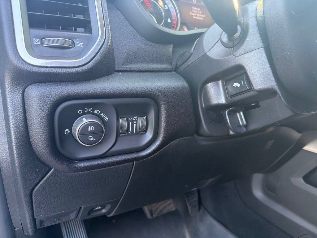 Used 2022 RAM 2500 Laramie AWD/4WD image 11