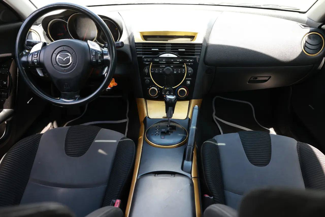 Used 2006 MAZDA RX-8 w/ Touring Pkg RWD image 2