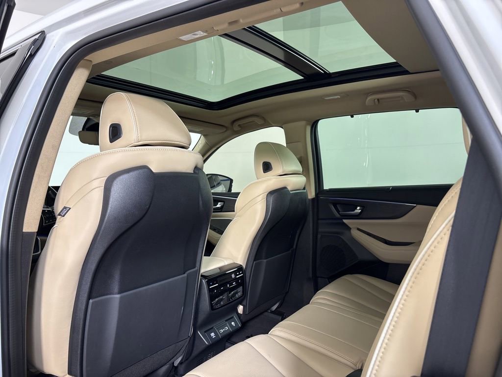 Used 2022 Acura MDX SH-AWD w/ Advance Package image 17