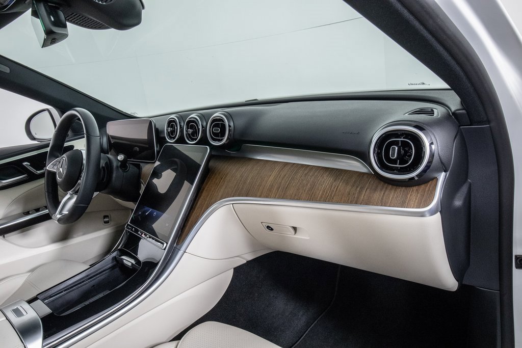 Used 2024 Mercedes-Benz C 300 4MATIC Sedan image 18
