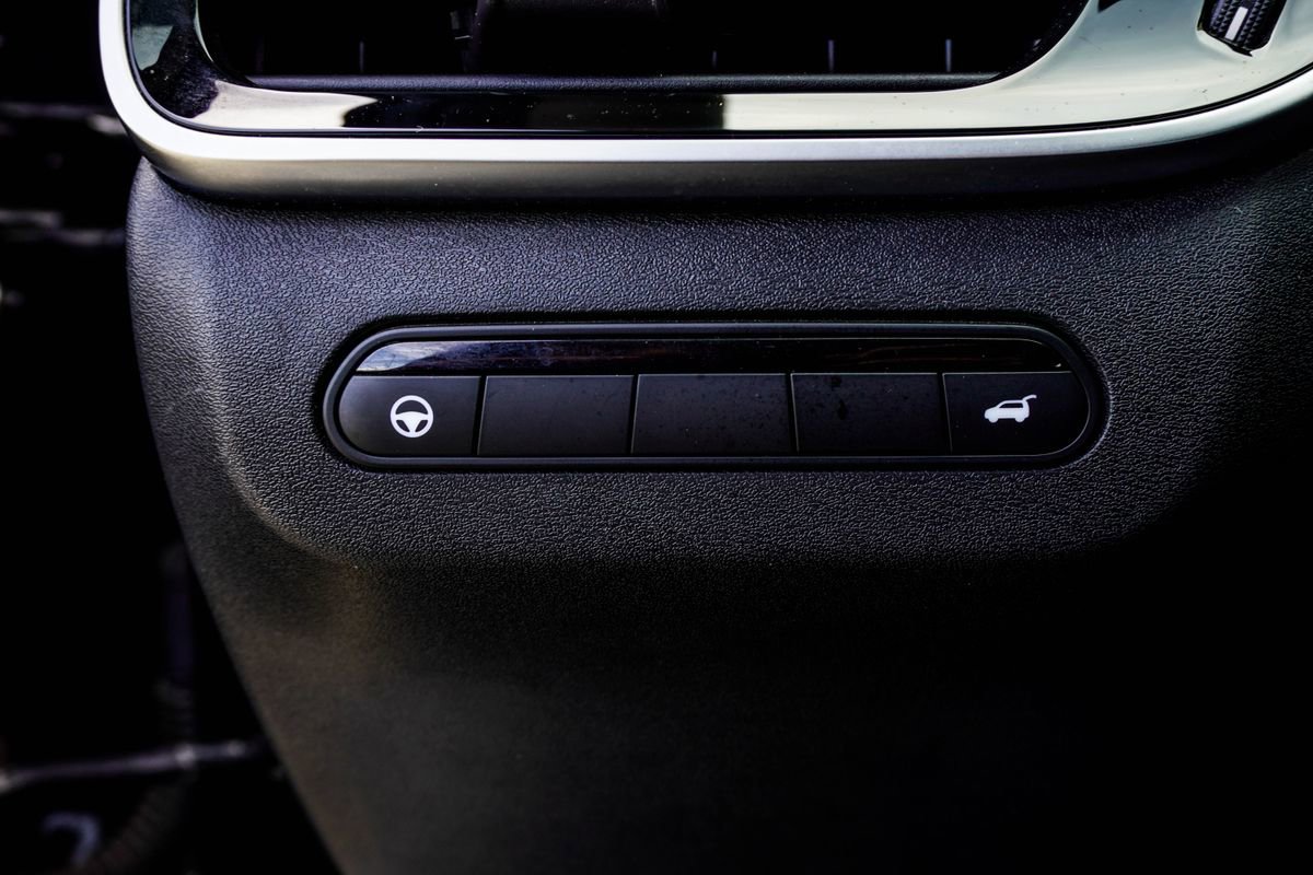 Used 2023 INFINITI QX60 Luxe w/ Cargo Package image 32