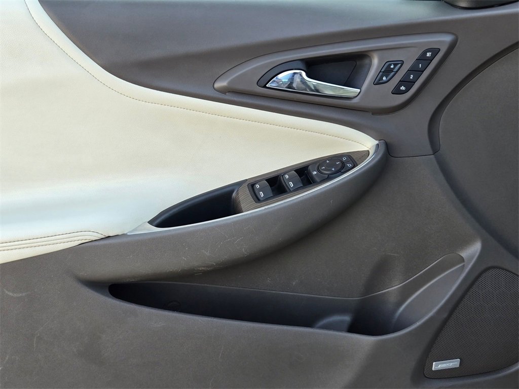 Used 2024 Chevrolet Malibu LT image 11