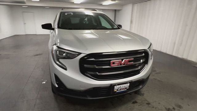Certified 2021 GMC Terrain SLT w/ Elevation Edition AWD/4WD image 3