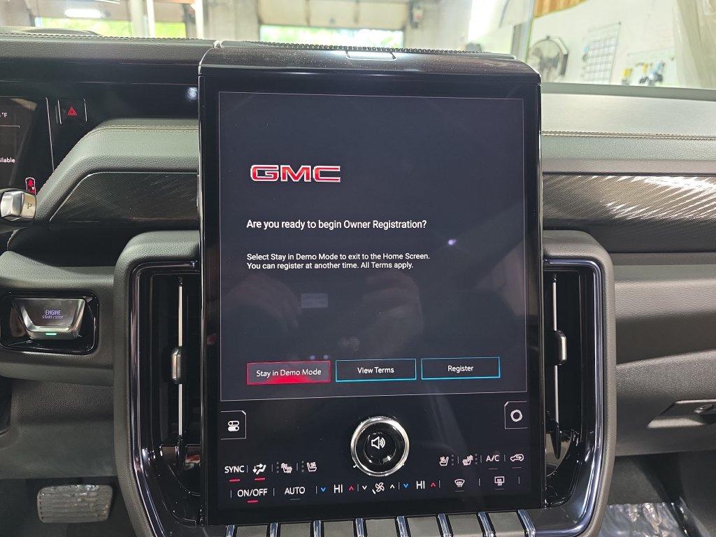 New 2026 GMC Yukon XL AT4 w/ AT4 Premium Plus Package AWD/4WD image 20