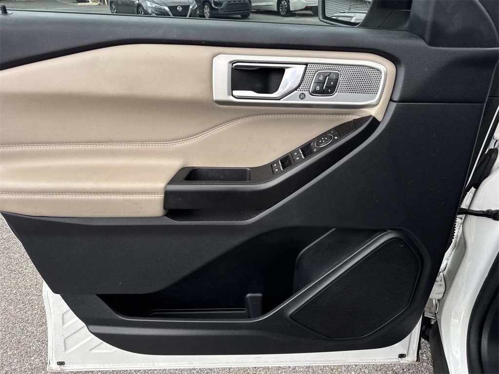 Used 2020 Ford Explorer Limited image 34