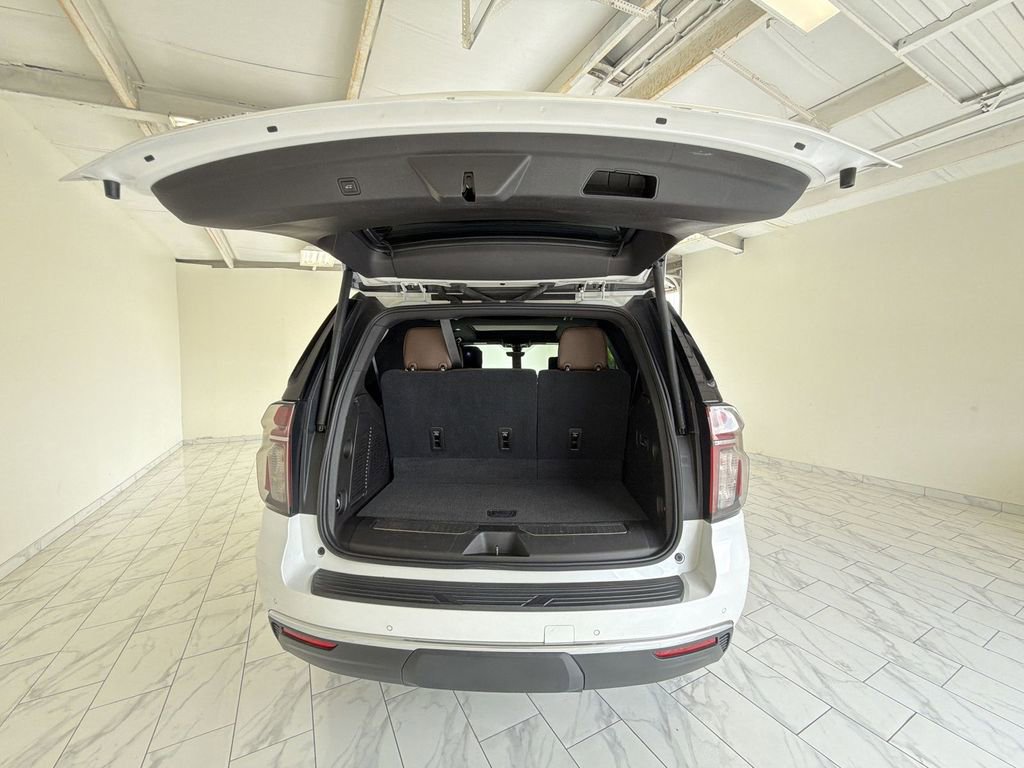 Used 2021 Chevrolet Tahoe High Country RWD image 27