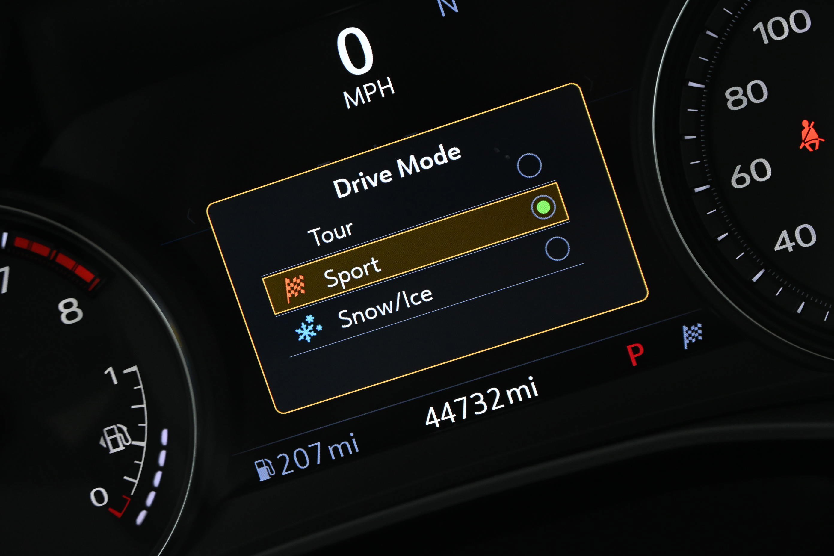 Used 2022 Cadillac XT5 Premium Luxury w/ Technology Package FWD image 25